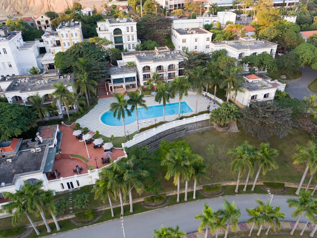 Royal Villas Halong Ha Long Exteriör bild